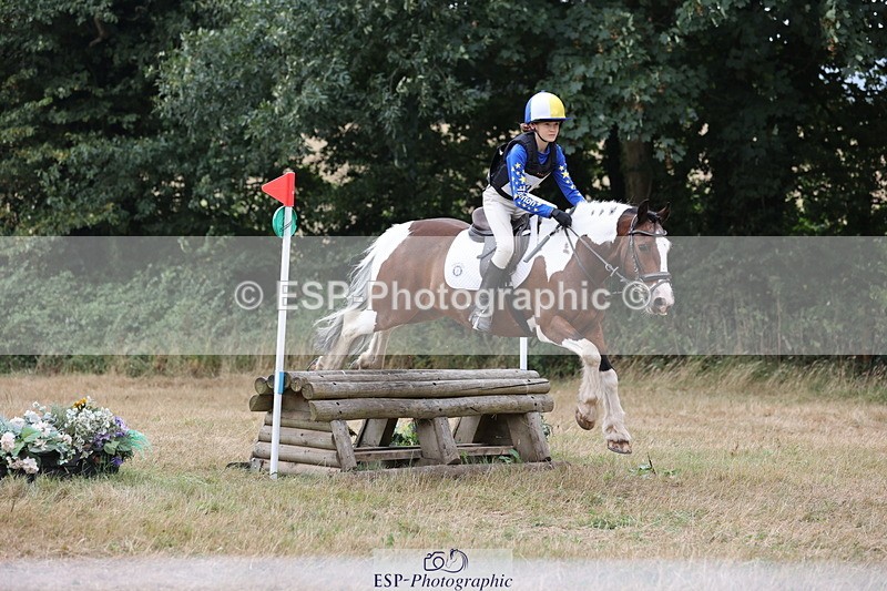 250824A-124955-36735 - 2010-Freya.Hallam-Deakin-Tommy