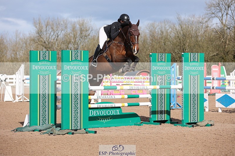 240223A-113912-00912 - Cls 4 Snr 1.05m Open