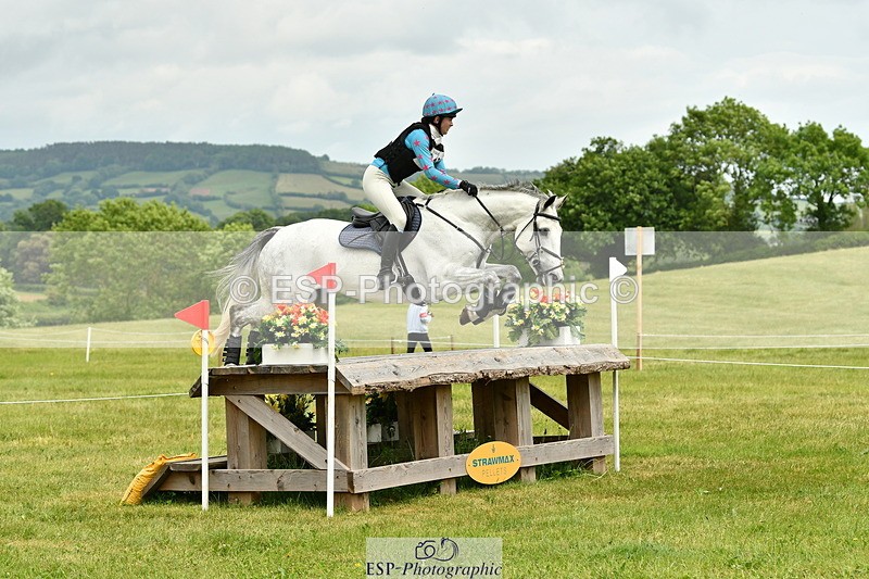 250524A-150440-14134 - C-218-Zoe.Davies-SHUTTERFLY.BLUE