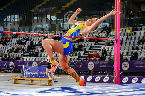 AgeInd25SUN-913162 - Field Female