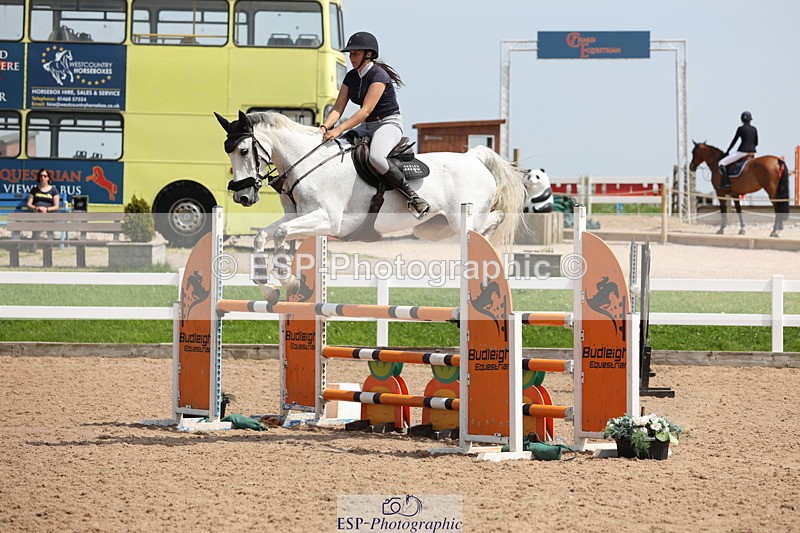 240510A-140536-07438 - Cls 17 1.05m National Am Quali