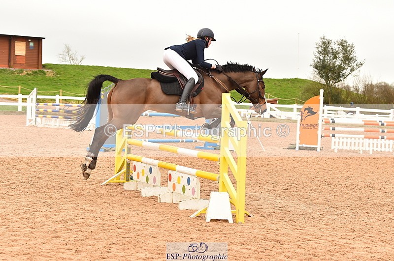 240210A-143108-01563 - Cls 12-14 Children on Horses