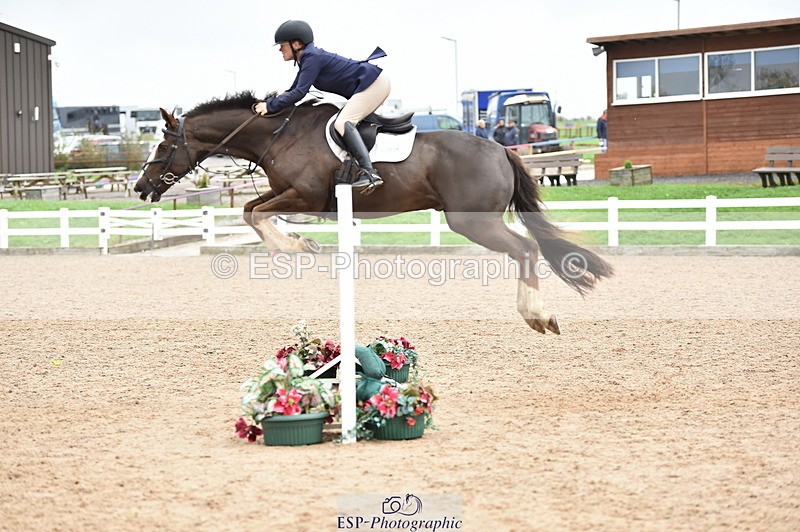 231013A-131334-01745 - Cls 3 1.05m Amateur Quali