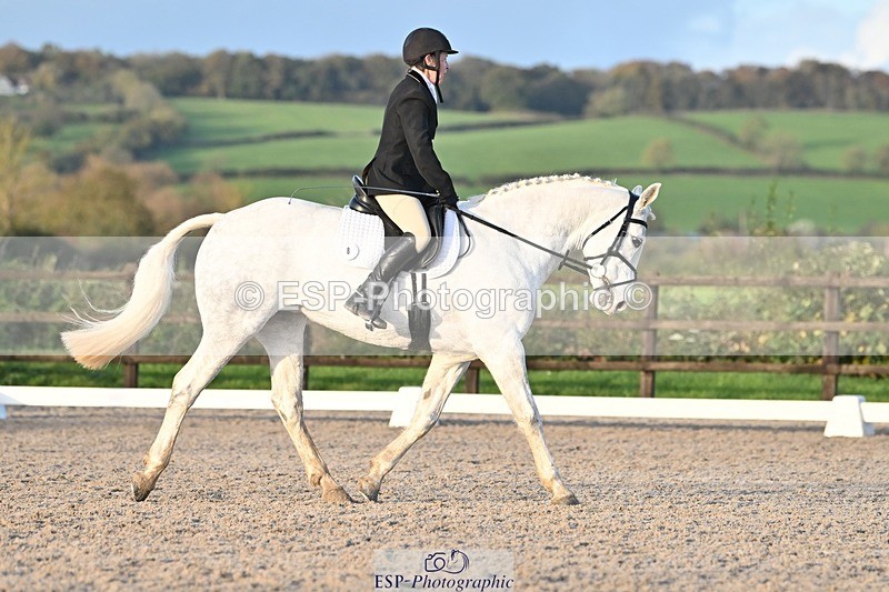 231105-153910-03092 - Cls 4 Novice 24 15.24 to 16.35 break