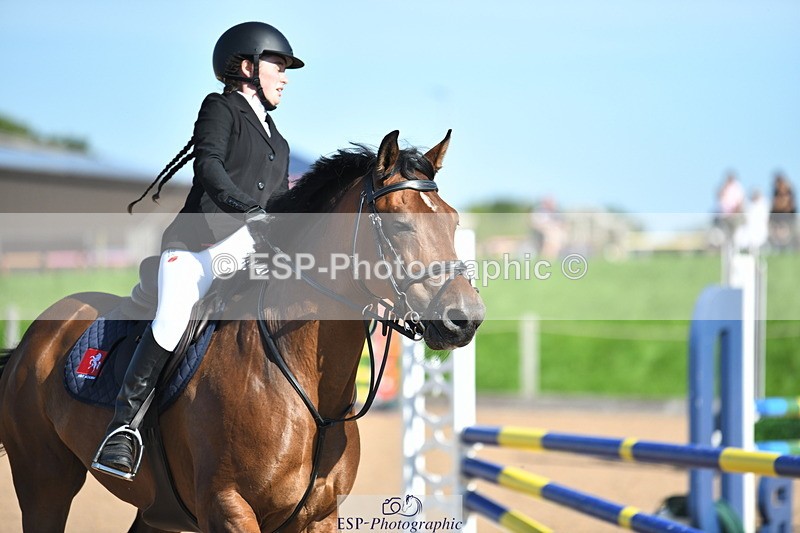 230903A-101146-03627 - Cls 12 95cm Amateur Quali