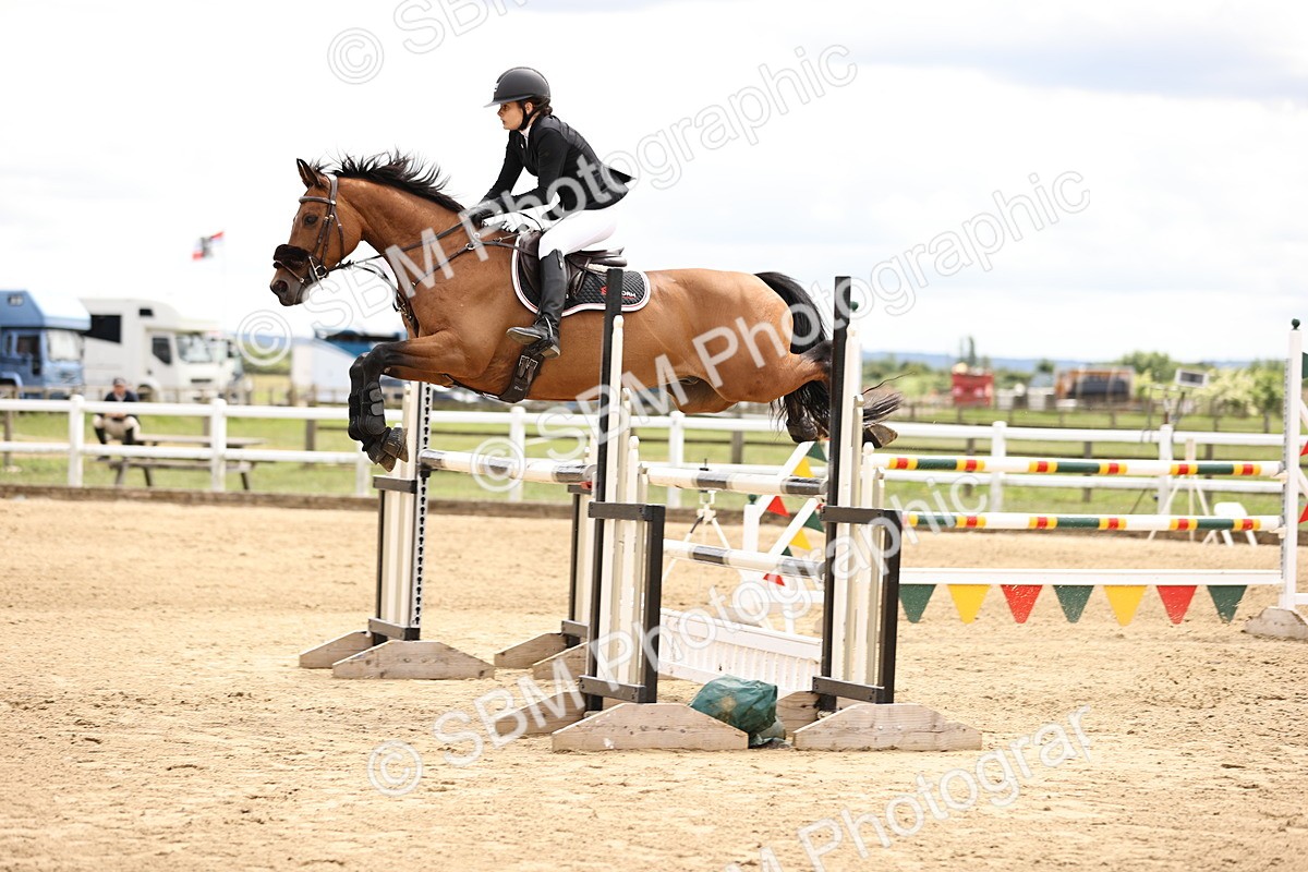 SBM_003232 - Class 11 - Senior Newcomers - 1.10m