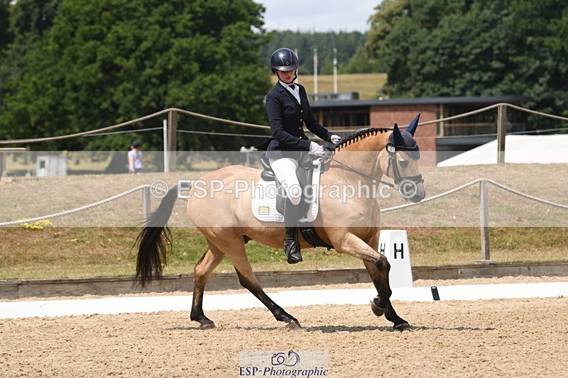 250719A-125538-05179 - 141-Chloe.Dunn-Towerhill.Shamie