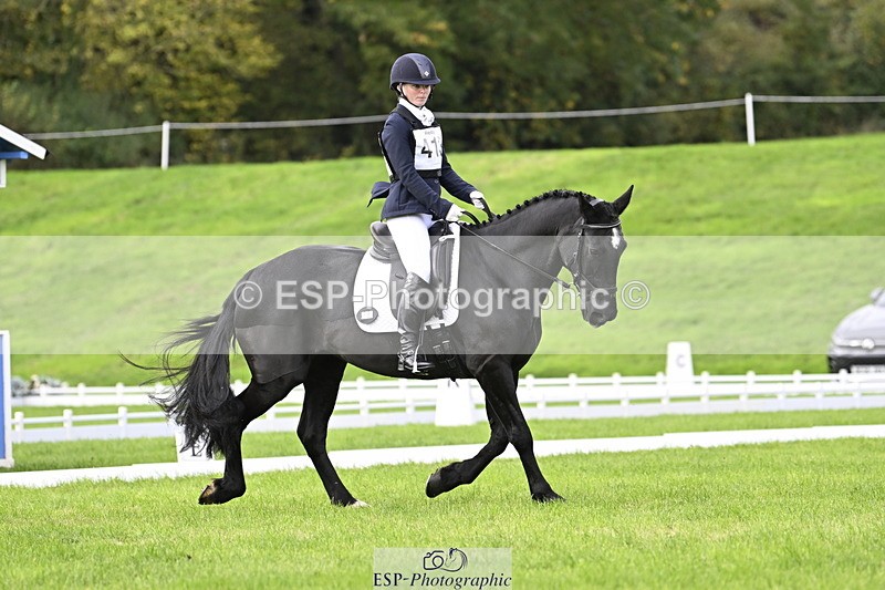 251023A-113606-03906 - F-413-Lucy.Jowett