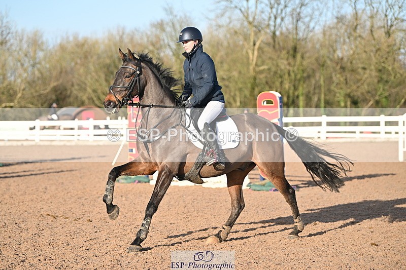 231210A-133823-02636 - Cls 20 Newcomers & 1.10m Open