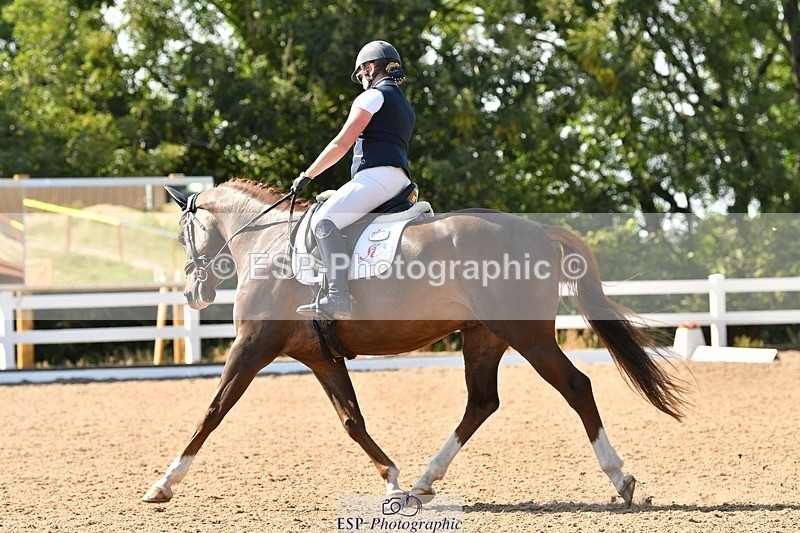 250817-155005-11361 - 214-Verity.PerryVogue