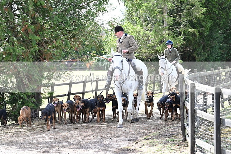 WJ7_7306 - Berks & Bucks at Blandy’s Farm 31-08-25