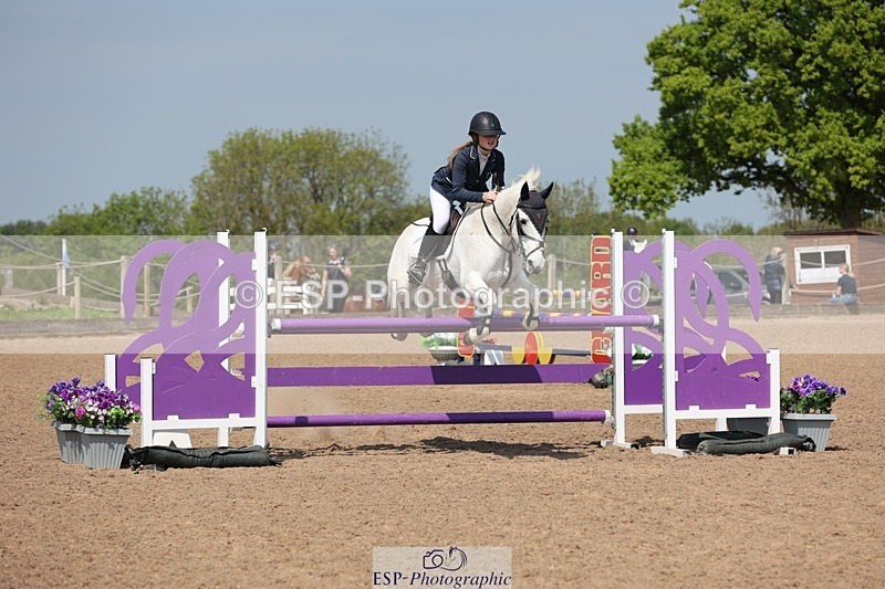 250503-120936-00933 - Cls 9 Pony Foxhunter and 1.10m Open