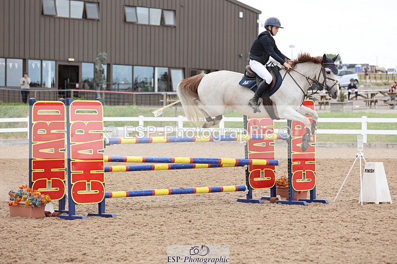240630A-161741-15104 - Cls 33 Foxhunter and 1.10m Open
