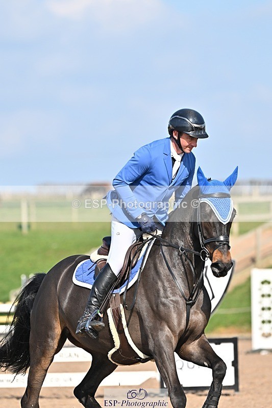 250326-142546-01147 - Cls 6 Foxhunter and 1.20m