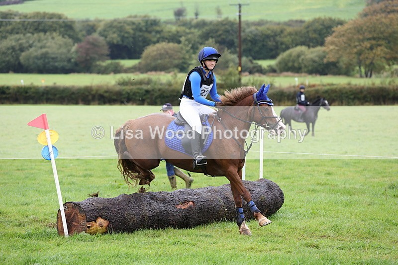 1X9A1747 - Class 2: 70cm: Log