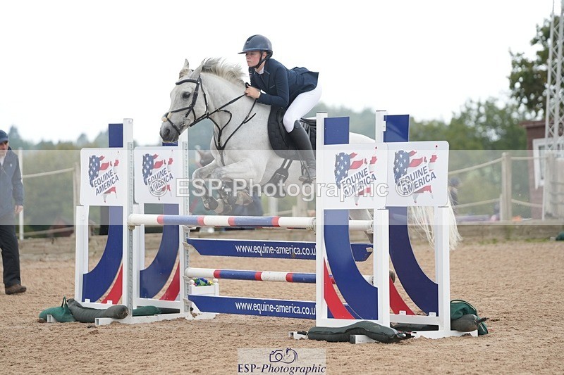250920-123310-01289 - Cls 10 Pony Foxhunter and 1.10m