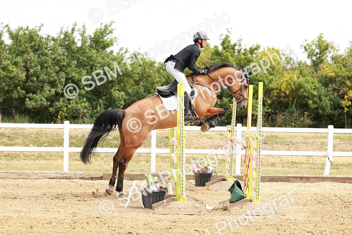 SBM_016949 - Class 20 - Senior Newcomers - 1.10m