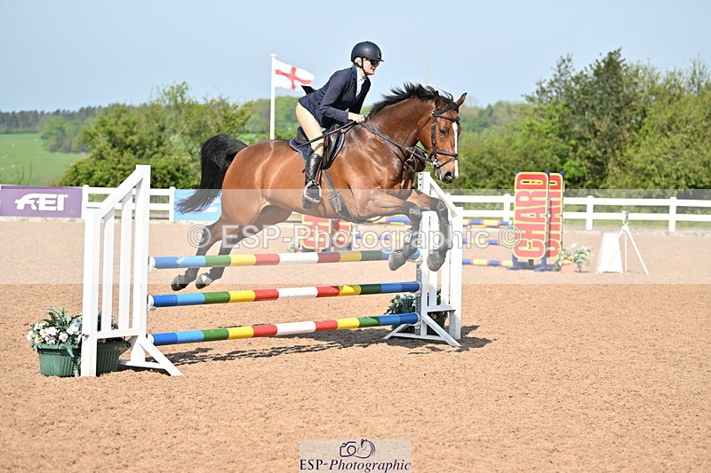 240509A-095512-00288 - Cls 1 British Novice and 90cm Open