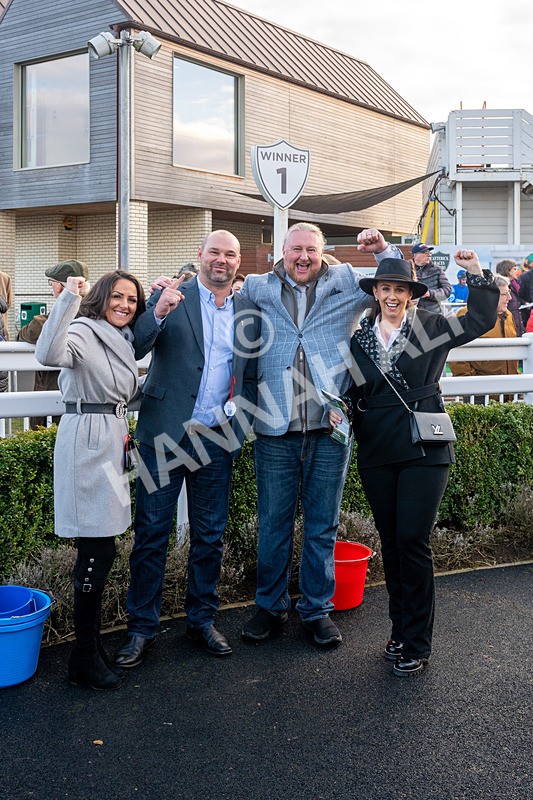 220125-Race 4-Komedy Kicks-2775 - Race 4