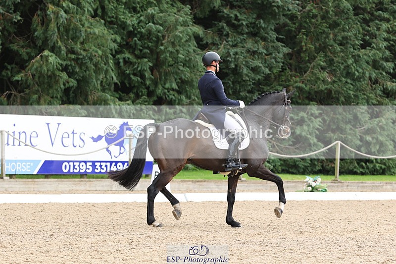 241024-142530-04072 - 226-Matteo.Gallucci-CASTLERICHMOND.WILLIAM