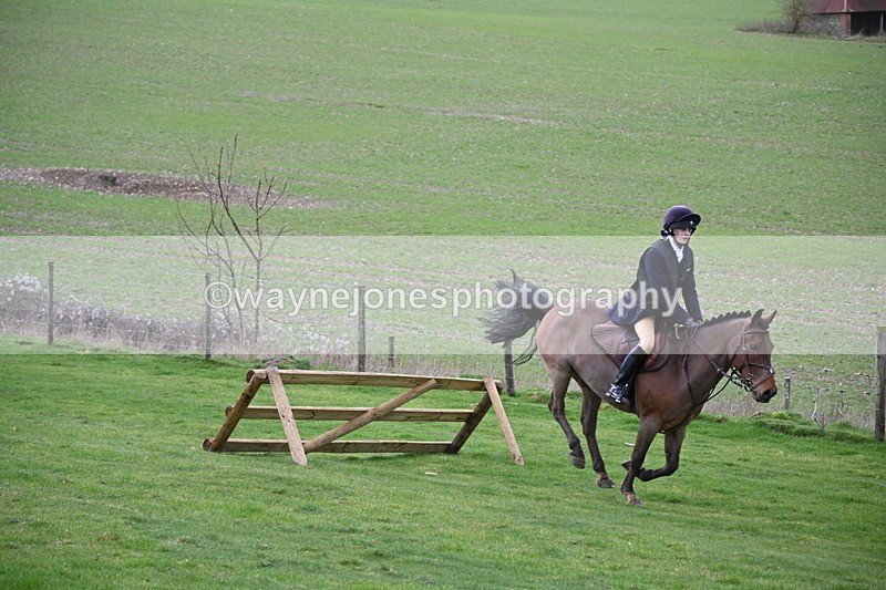 WJ6_9022 - Line Three