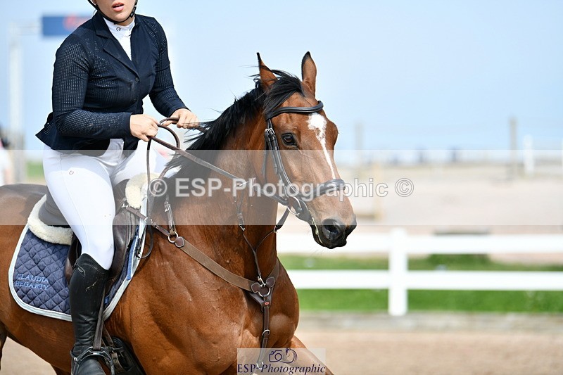 240511A-160652-14281 - Cls 25 British Novice and 90cm Open