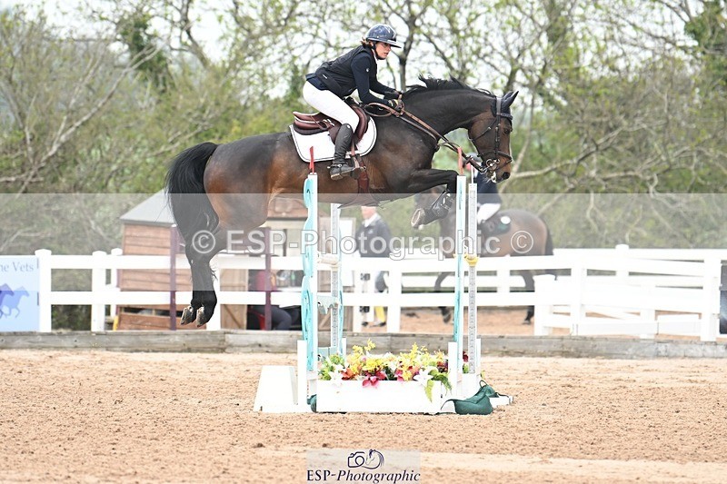 250424-121950-04259 - Cls 21 - 1 Star Gold Tour