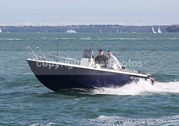 090814 BLUE LIGHTENING IMG_7838 - Speedboats