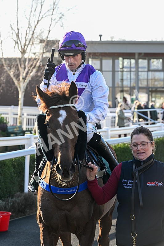 040326-Race 1-Pigeon House-8491 - Race 1