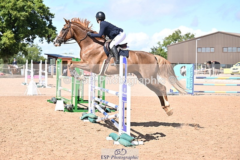 250827B-131432-00501 - Cls 4 Snr Newcomers 1.10m