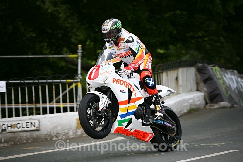  - Superstock Race
