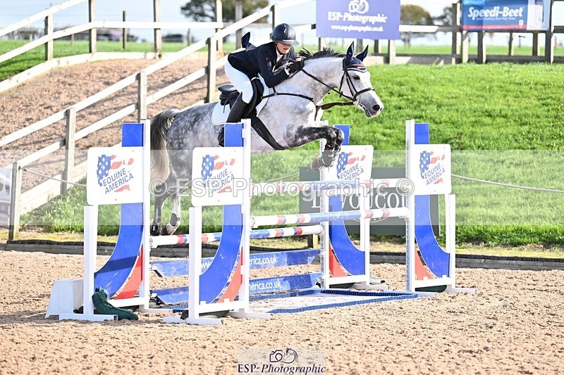 251005-104354-02847 - Cls 15 Foxhunter and 1.20m