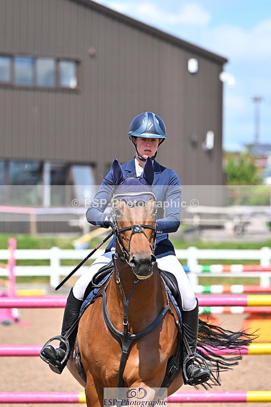 240619A-153509-00872 - Cls 5 Snr Foxhunter and 1.20m Open