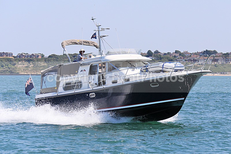180630 FARAWAY PLACES - NIMBUS 390 1Y3A6009 - Flybridge Cruisers