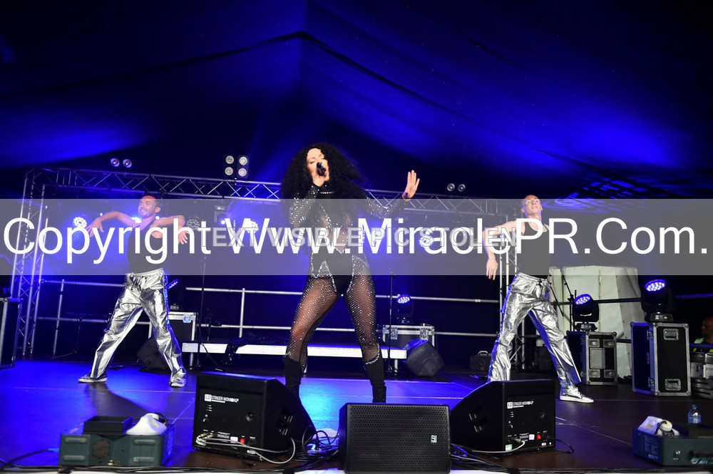 SH4_6150 - The Cher Experience
