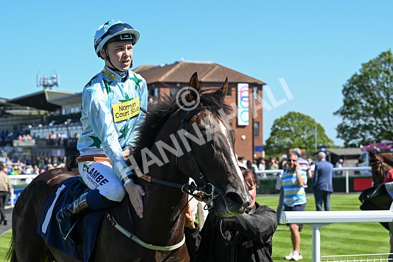 130525-Race 2-Bust A Moon-9644 - Race 2