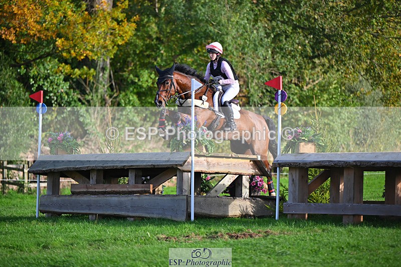 241025-153707-10380 - 227-Clementine.Crosthwaite.Eyre-LYJADOR