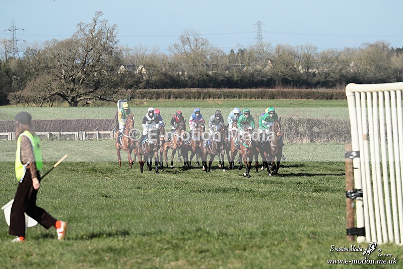PtP 210326 667 - VWH Cirencester Races 21/03/26