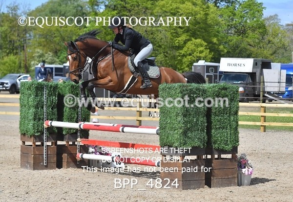 BPP_4824 - CLASS 14  SAT Senior British Novice/ 90cm Open