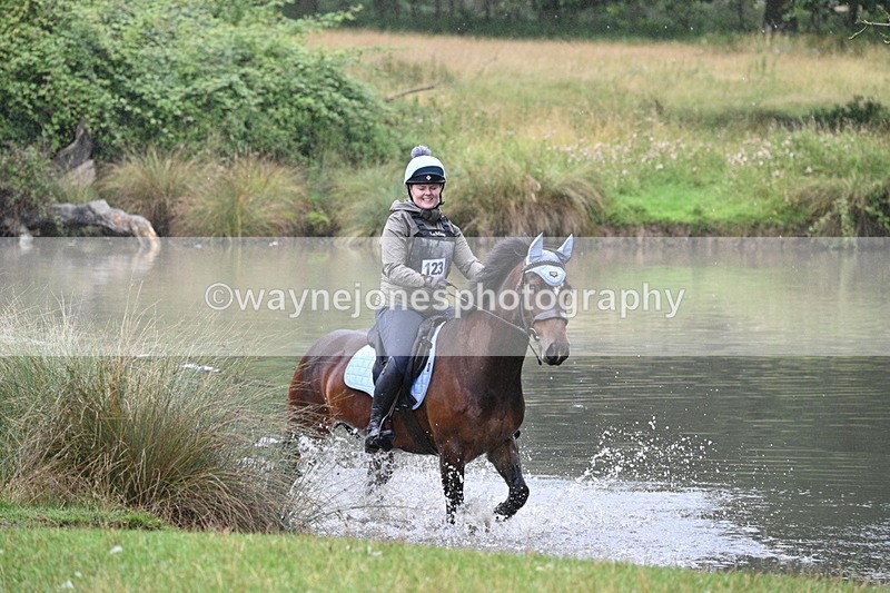 WJ7_9034 - Time at Water 11:53 to 12:23
