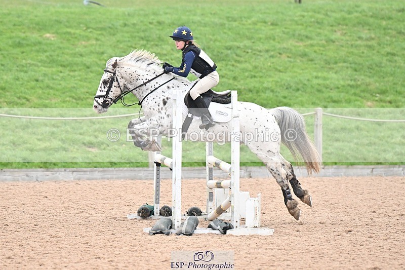 250118-111208-00622 - Cls 2 A&B 80cm 10.45 to 11.40