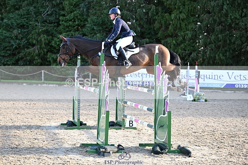 251024A-103350-06498 - B-143-Amber.Williams