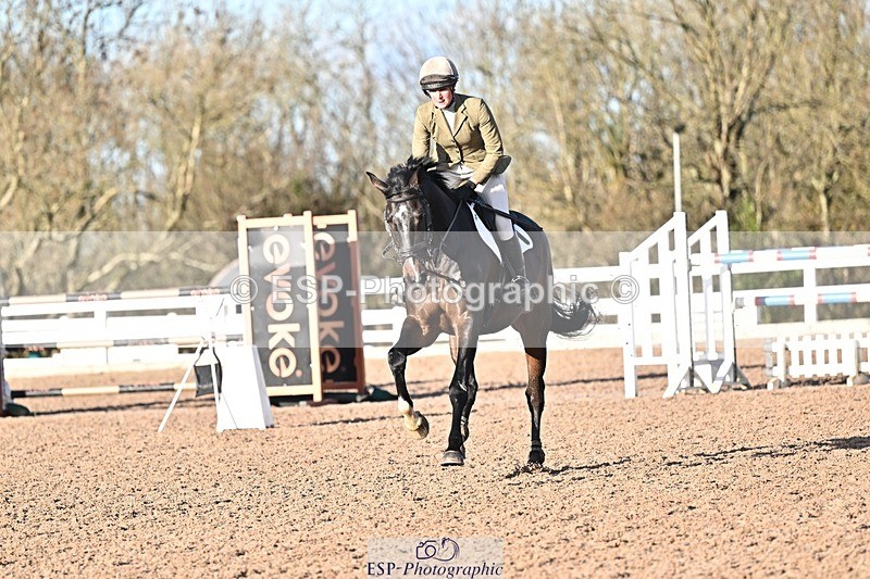 251203-134909-00723 - Cls 5 Foxhunter and 1.20m Open