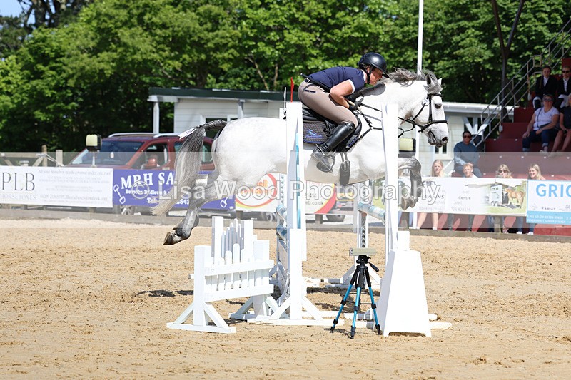 3E7A5930 - Class 4: Senior BN/90cm open