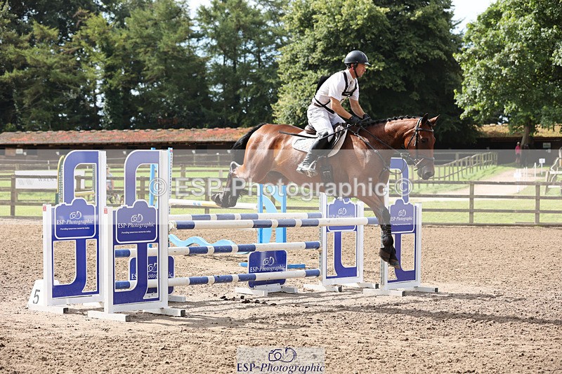 240804-104424-11252 - 306-Rupert_Batting-COOMBELAND_ALBERTS_RUMOUR_II