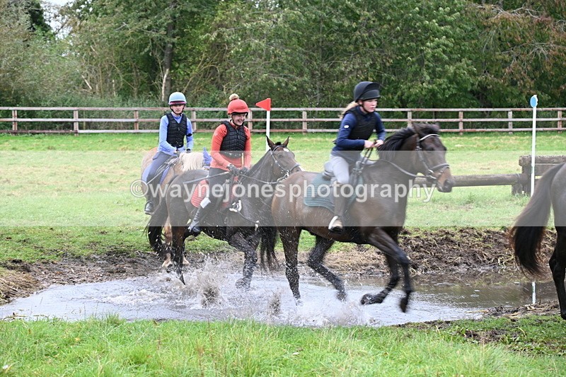 WJ6_6719 - Time at Photographer 13:06 to 13:23