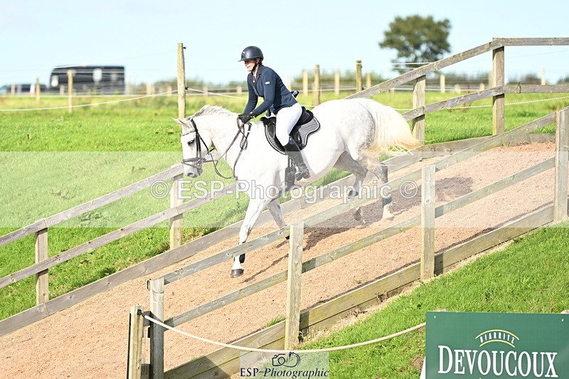 240912A-170201-02451 - Cls 7 Snr 90cm Open Speed Derby