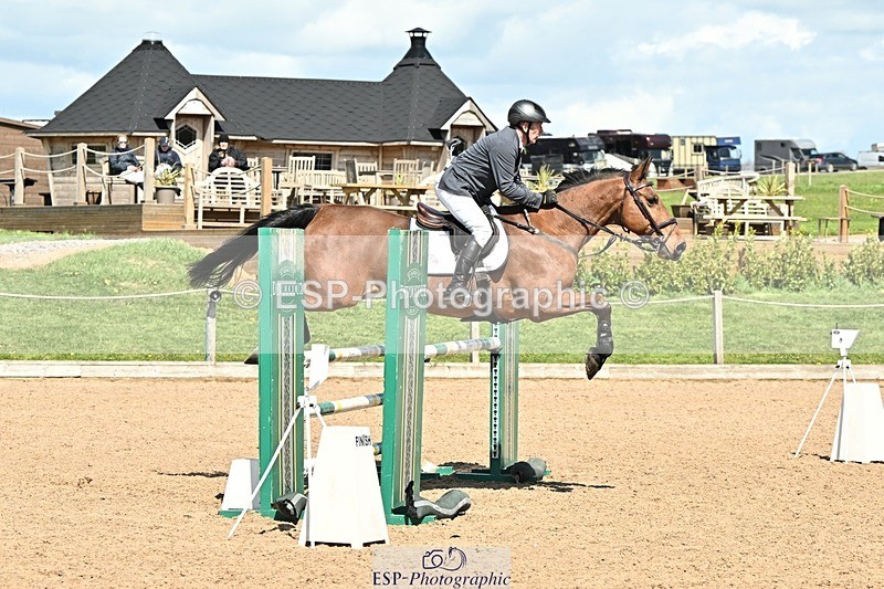 250416-134330-01219 - Cls 4 Newcomers and 1.10m