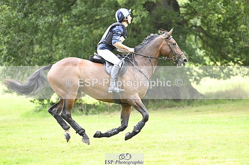 240825X-174048-38229 - 80cm XC 17.30 to End