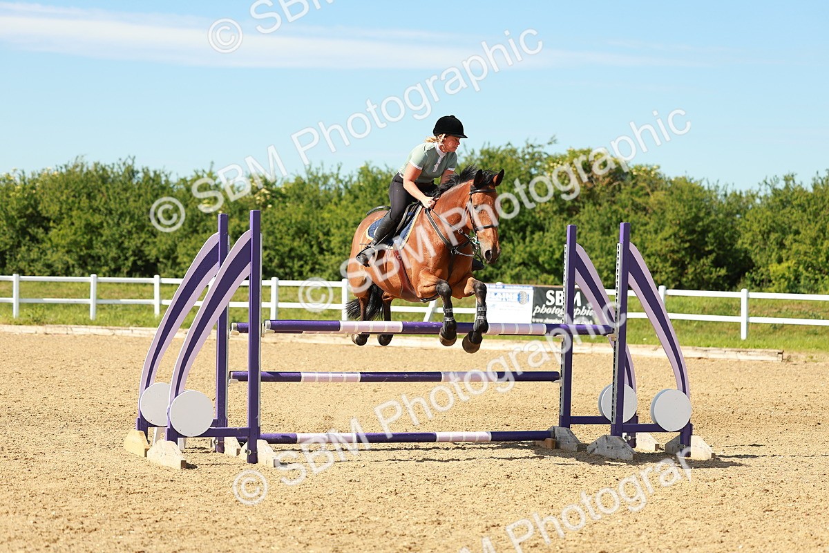 SBM_002827 - Class 4 - Senior Newcomers - 1.10m
